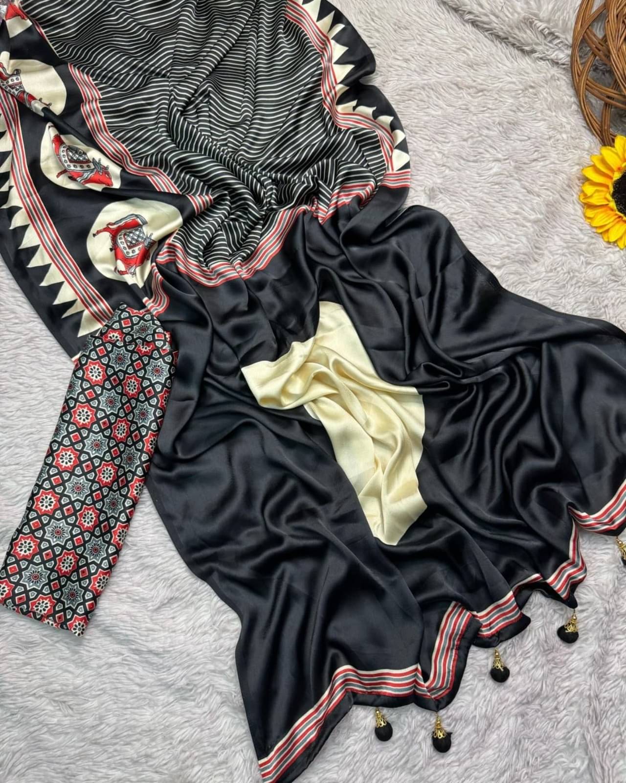 JULEE Satin Embellished Paithani Sarees With Unstitched Blouse Piece ( Black ) JULEE Satin Embellished Paithani Sarees With Unstitched Blouse Piece ( Black )