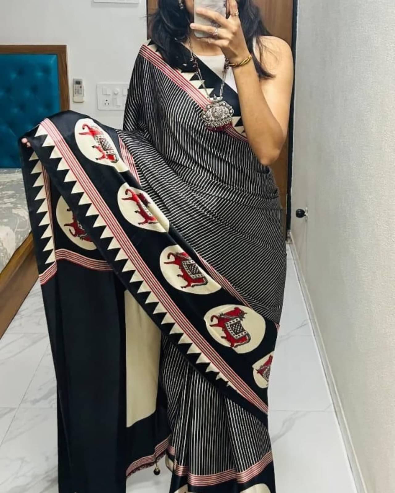 Lady Shopi Satin Printed Paithani Sarees With Unstitched Blouse Piece ( Black ) Lady Shopi Satin Printed Paithani Sarees With Unstitched Blouse Piece ( Black )