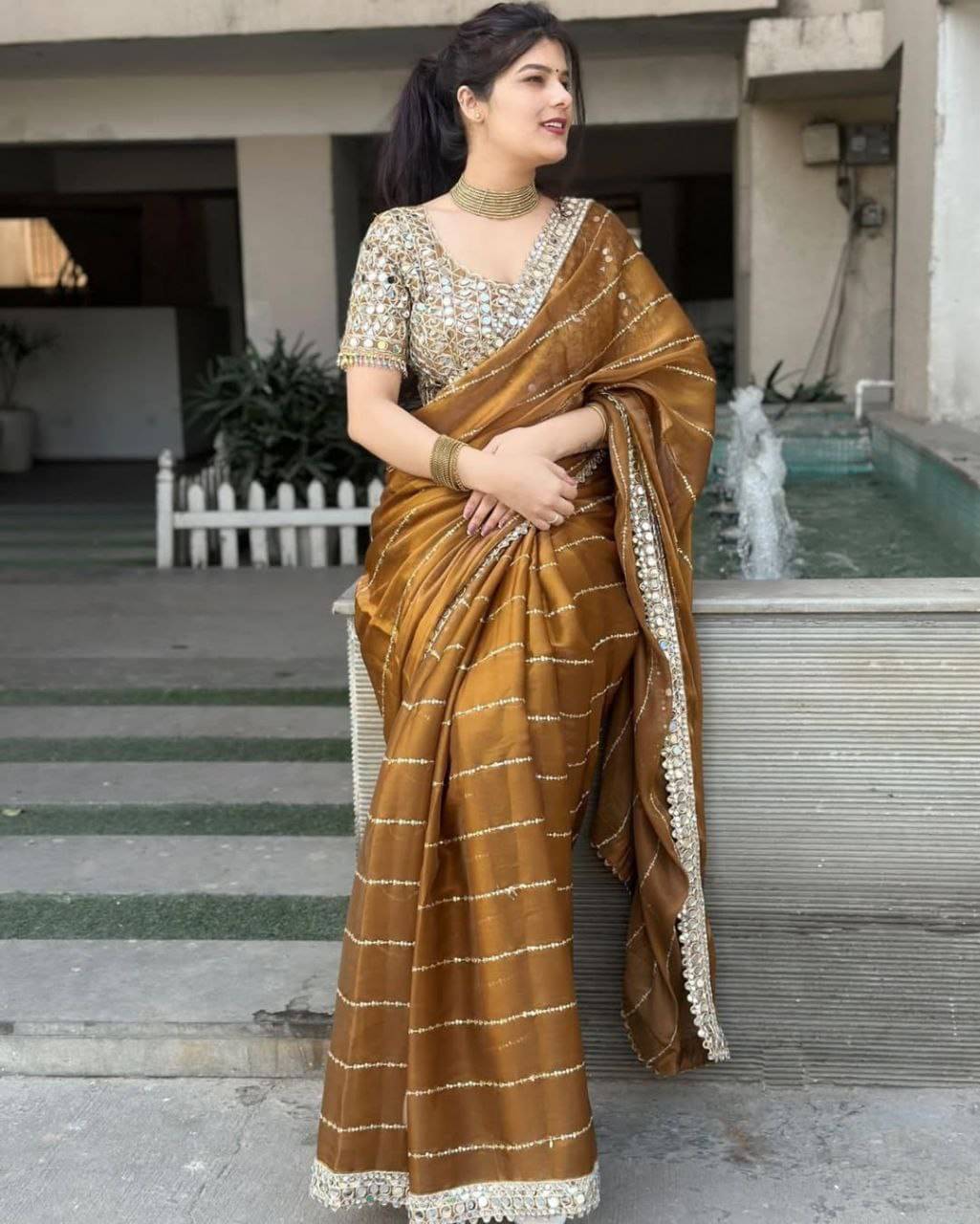     			Nil Madhav Art Silk Blend Embroidered Phulkari saree With Unstitched Blouse Piece ( Mustard )