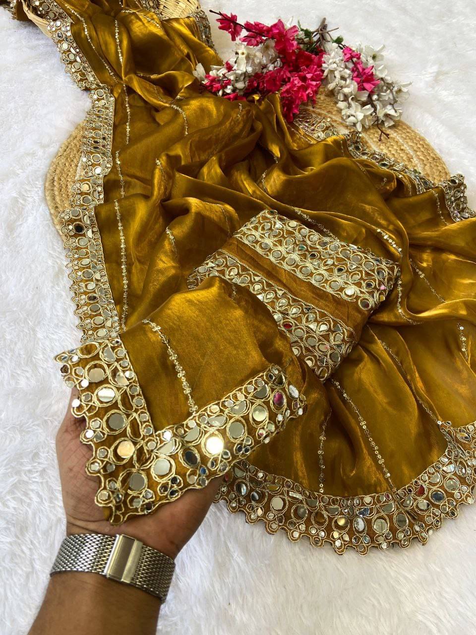 Nil Madhav Art Silk Blend Embroidered Phulkari saree With Unstitched Blouse Piece ( Mustard ) Nil Madhav Art Silk Blend Embroidered Phulkari saree With Unstitched Blouse Piece ( Mustard )