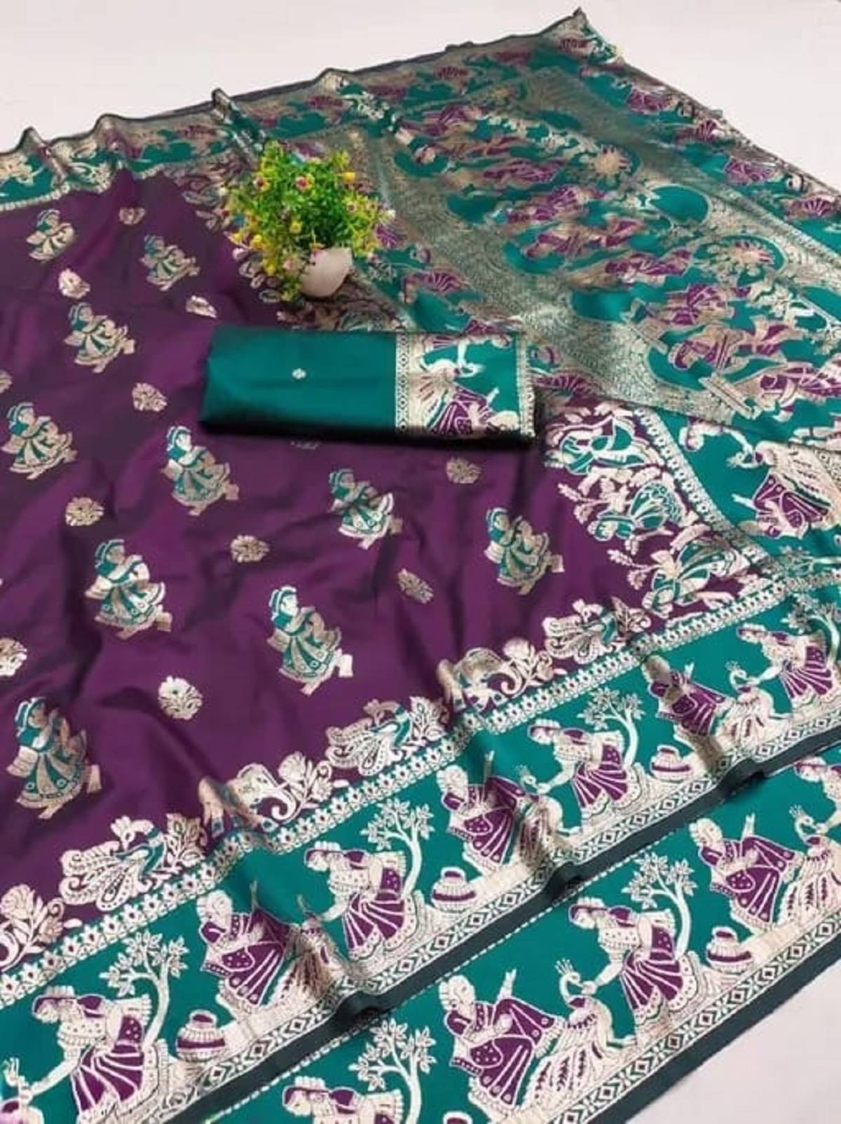 Semore Art Silk Embellished Baluchari Saree With Unstitched Blouse Piece ( Magenta ) Semore Art Silk Embellished Baluchari Saree With Unstitched Blouse Piece ( Magenta )