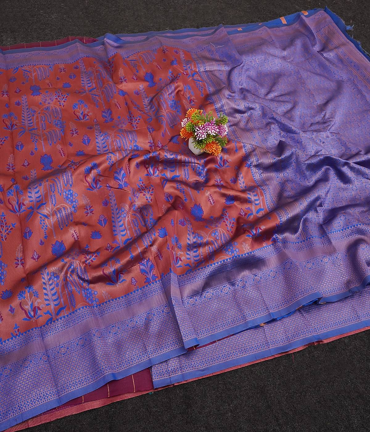     			Semore Art Silk Solid Banarasi saree With Unstitched Blouse Piece ( Wine )