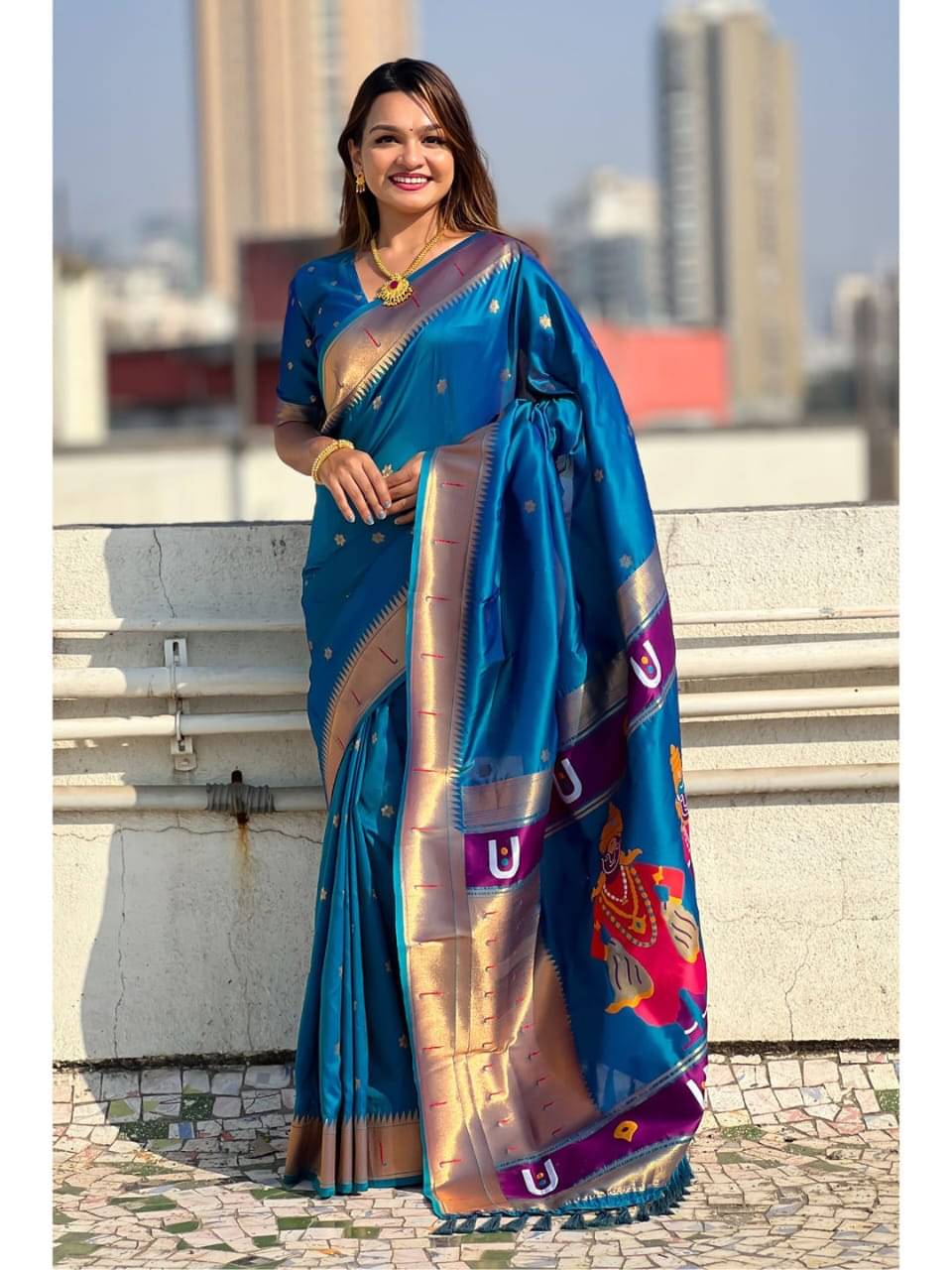 Semore Art Silk Solid Paithani Sarees With Unstitched Blouse Piece ( Blue ) Semore Art Silk Solid Paithani Sarees With Unstitched Blouse Piece ( Blue )