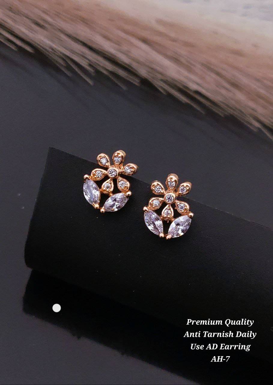     			Shivay Fashion Rose Gold Jhumki Earrings ( Pack of 1 )