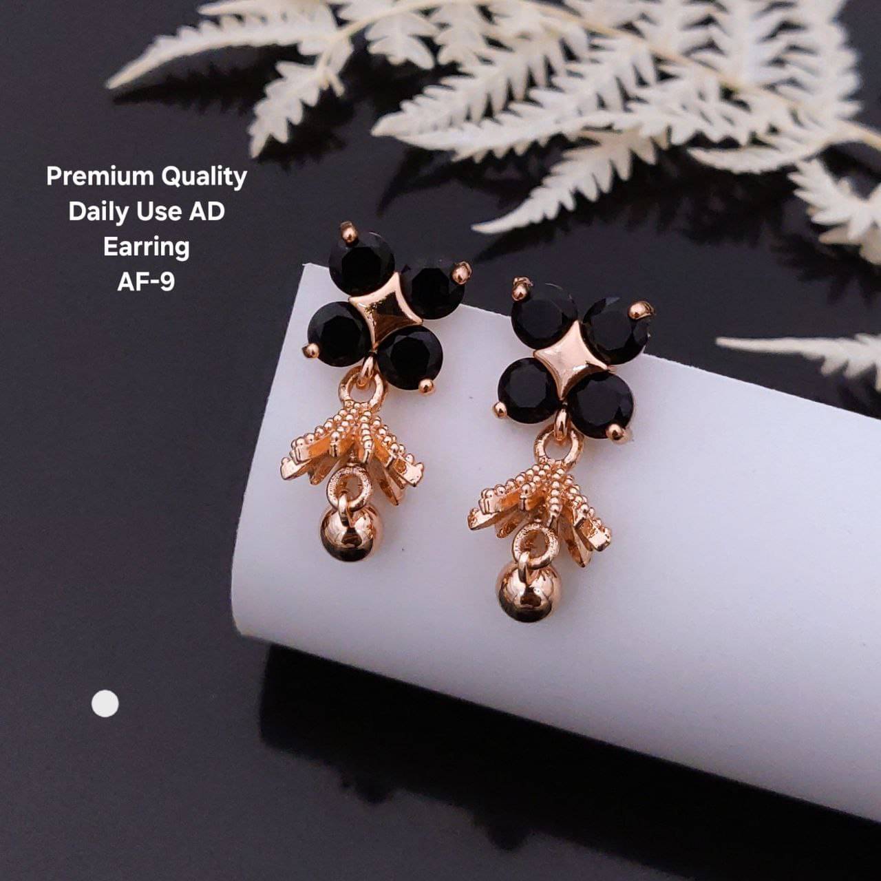     			Shivay Fashion Rose Gold Jhumki Earrings ( Pack of 1 )