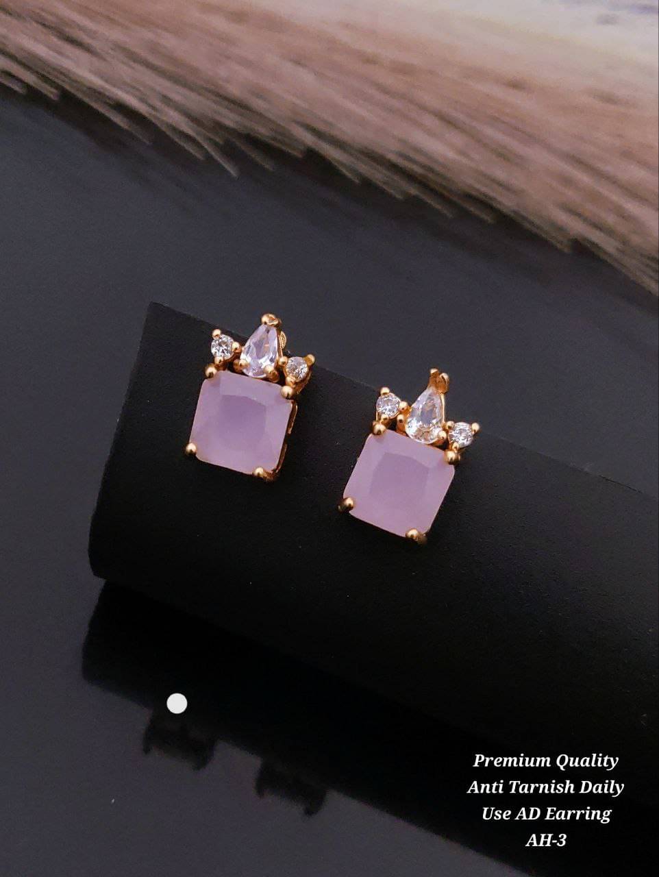     			Shivay Fashion Rose Gold Jhumki Earrings ( Pack of 1 )
