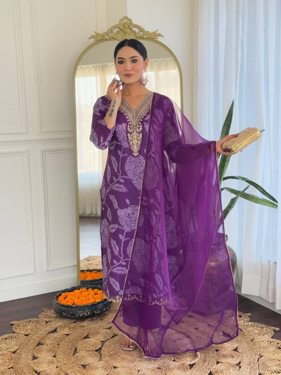 THE52 Women Rayon Printed Straight Kurti With Pants ( Purple )     			THE52 Women Rayon Printed Straight Kurti With Pants ( Purple )
