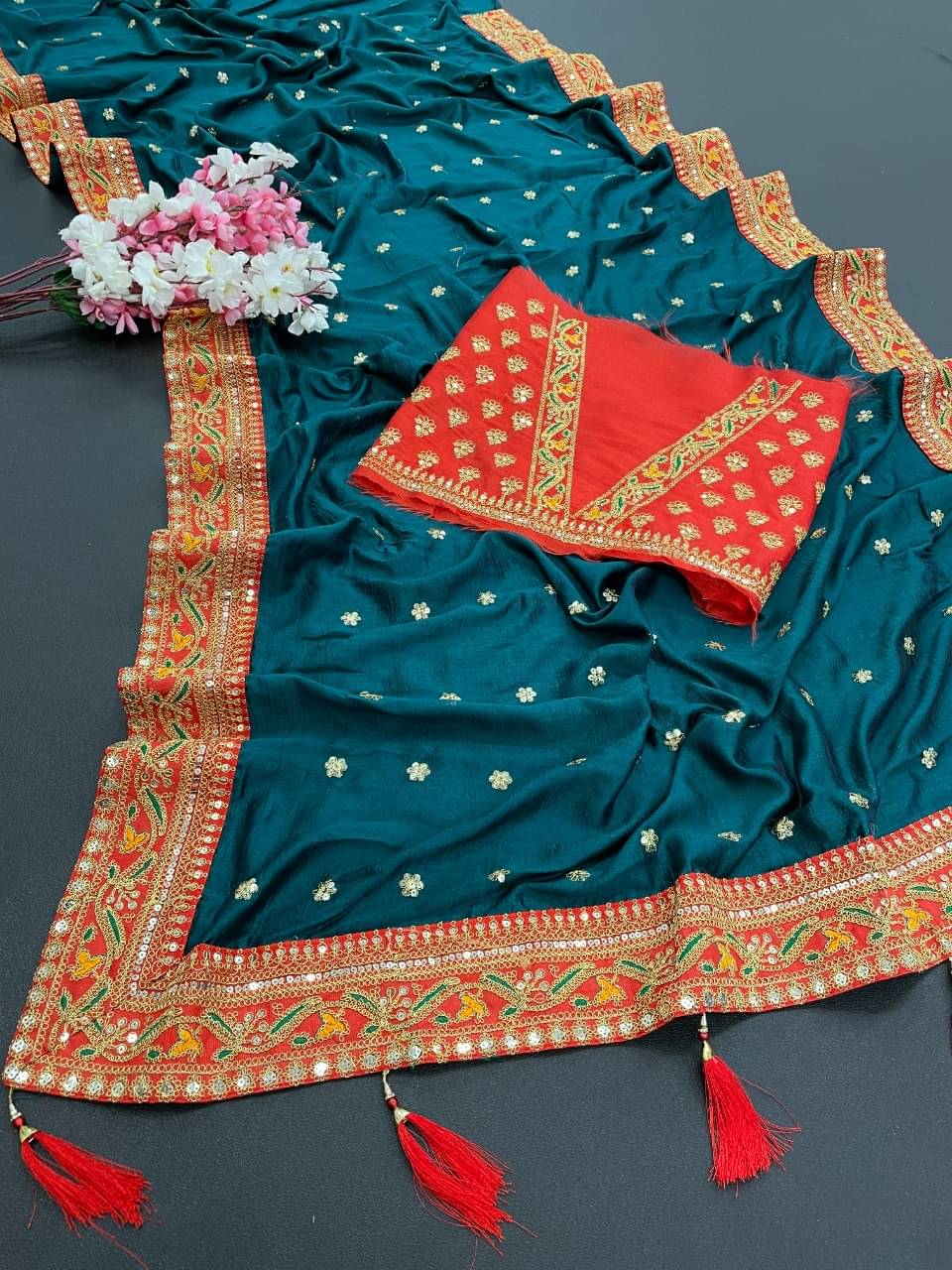 V FANCY Art Silk Embroidered Chanderi saree With Unstitched Blouse Piece ( Rama ) V FANCY Art Silk Embroidered Chanderi saree With Unstitched Blouse Piece ( Rama )