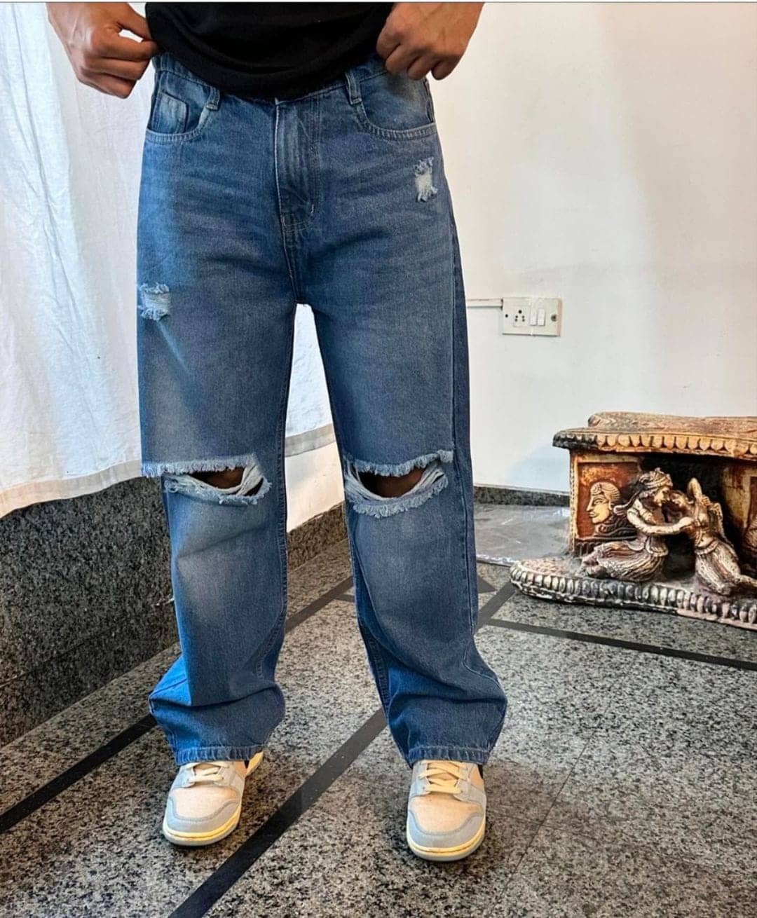 WOOMNY Clean Look Men's Jeans - Blue ( Pack of 1 ) - Jeans | Buy online on ZillyBuy