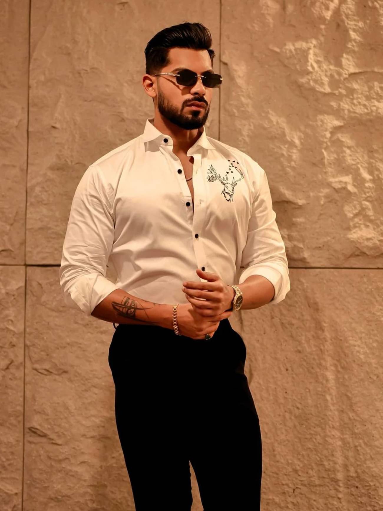     			bluecorp enterprise Cotton Blend Regular Fit Solids Full Sleeves Men's Casual Shirt - White ( Pack of 1 )