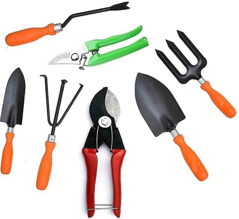 AGT Gardentoolset - 7 Tools     			AGT Gardentoolset - 7 Tools