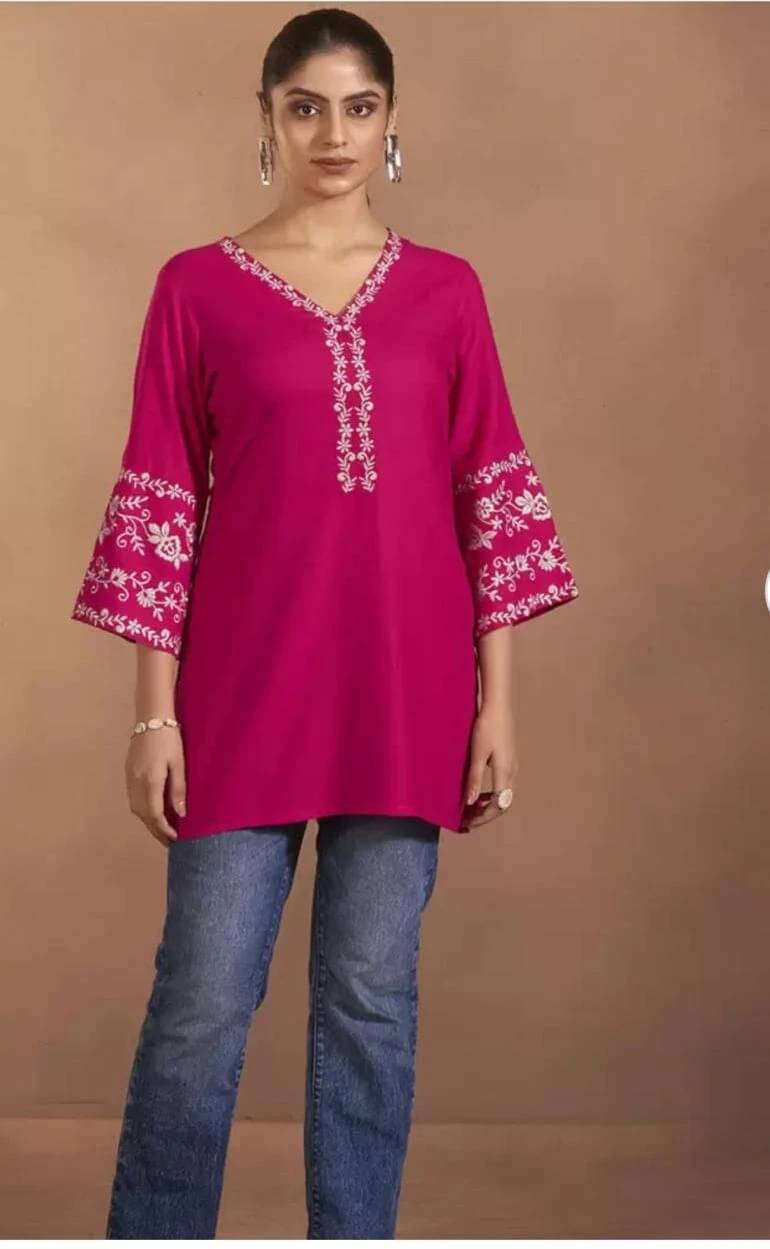     			Daneen Women Viscose Rayon Embroidered Straight Kurti ( Pink )