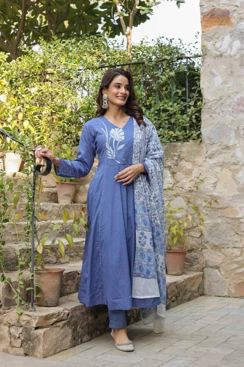 GURU TEXTILE Women Viscose Printed A-line Kurti With Pants ( Blue ) GURU TEXTILE Women Viscose Printed A-line Kurti With Pants ( Blue )