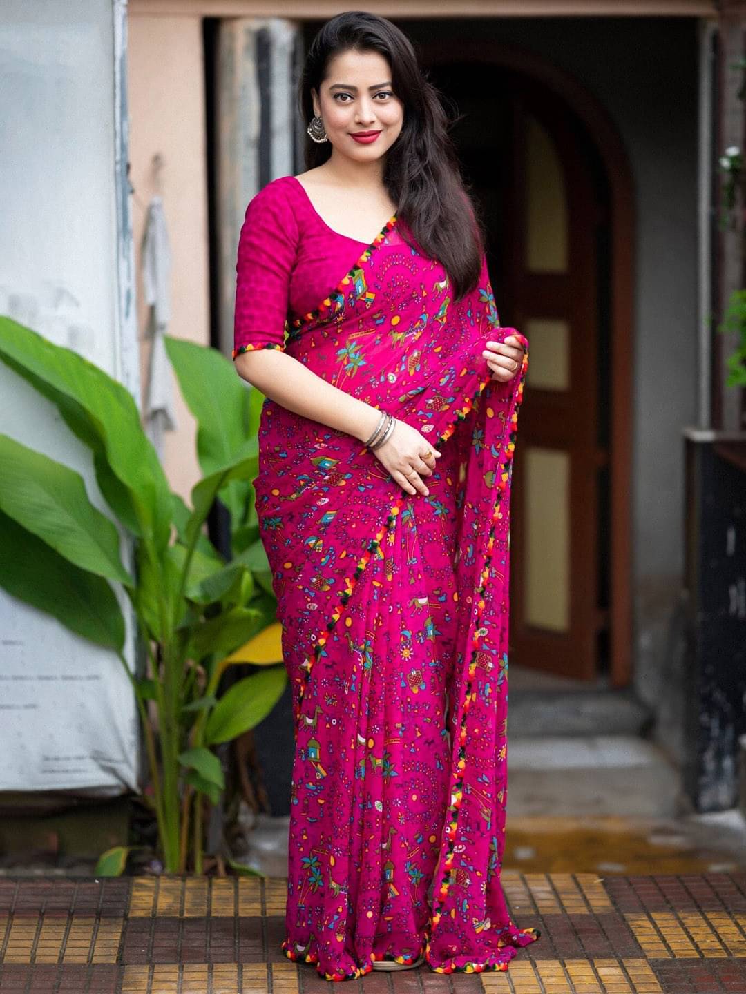     			JINAL & JINAL Georgette Printed Kashmiri Kani Saree With Unstitched Blouse Piece ( Rani )
