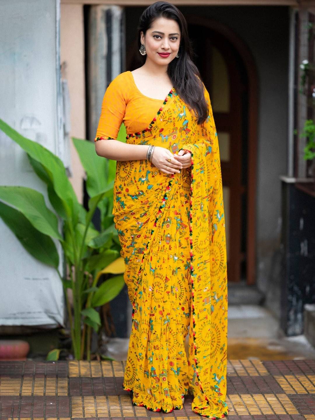     			JINAL & JINAL Georgette Printed Kashmiri Kani Saree With Unstitched Blouse Piece ( Yellow )