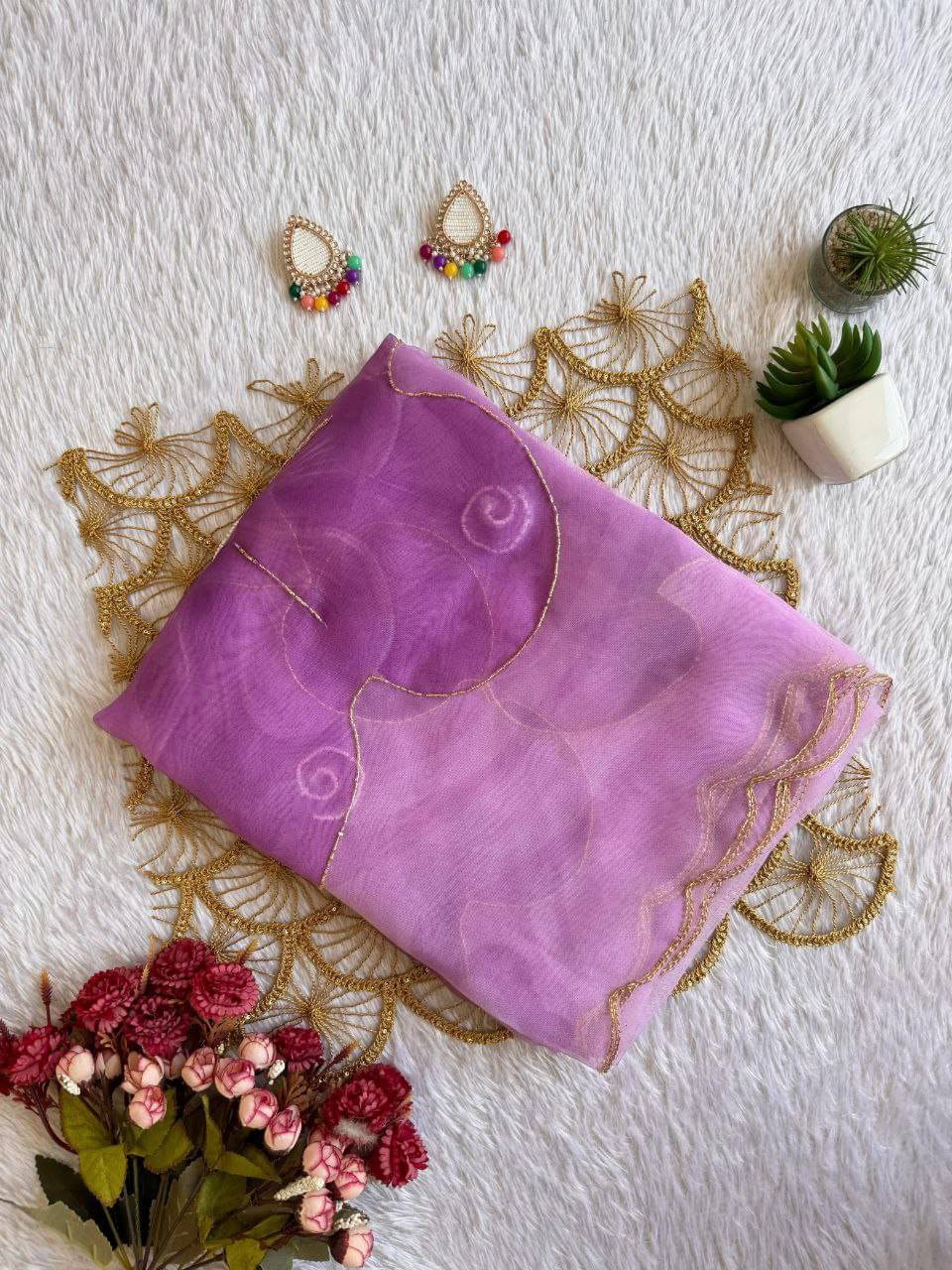 JINAL & JINAL Organza Printed Kashmiri Kani Saree With Unstitched Blouse Piece ( Lavender ) JINAL & JINAL Organza Printed Kashmiri Kani Saree With Unstitched Blouse Piece ( Lavender )