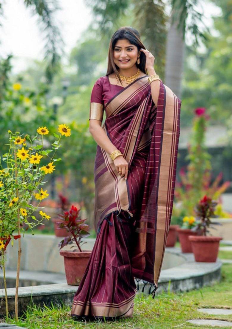     			JINAL & JINAL Silk Blend Woven Banarasi saree With Unstitched Blouse Piece ( Wine )
