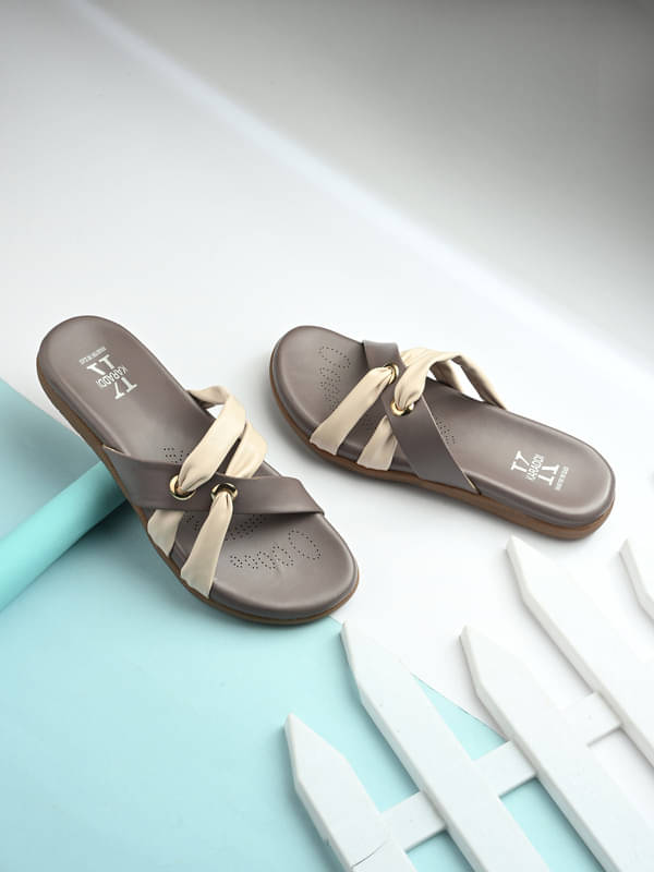     			KARADDI Brown Women's Flats