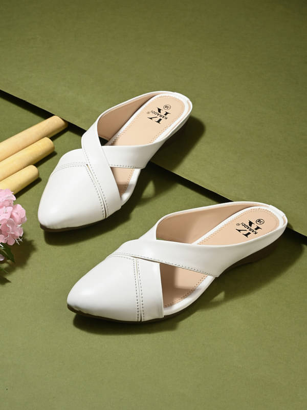     			KARADDI White Women's Mules