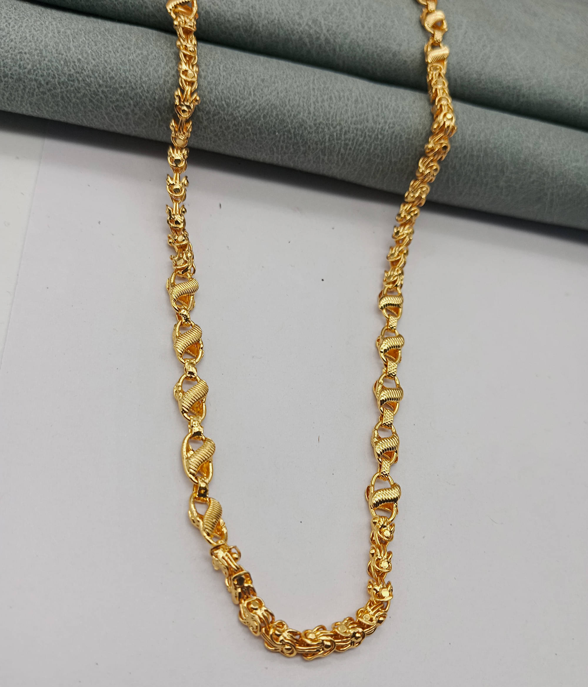     			KRIMO Gold Plated Chain ( Set of 1 )