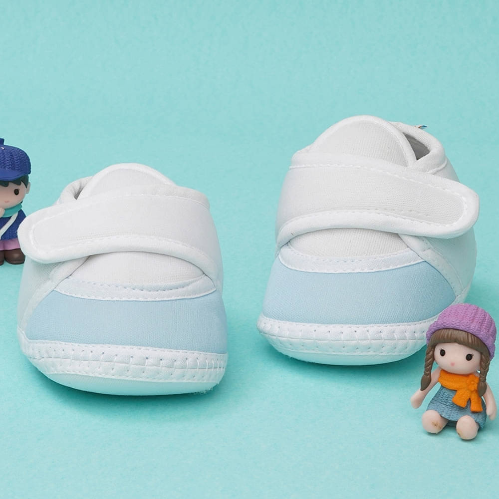     			Neska Moda - White Booties For Baby Boy & Baby Girl 6-12 Months ( Pack of 1 )