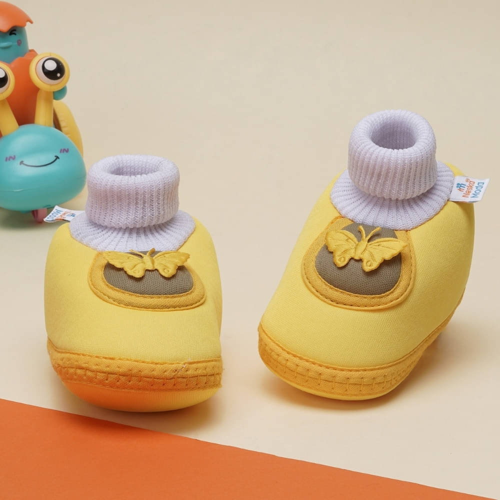     			Neska Moda - Yellow Booties For Baby Boy & Baby Girl 6-12 Months ( Pack of 1 )