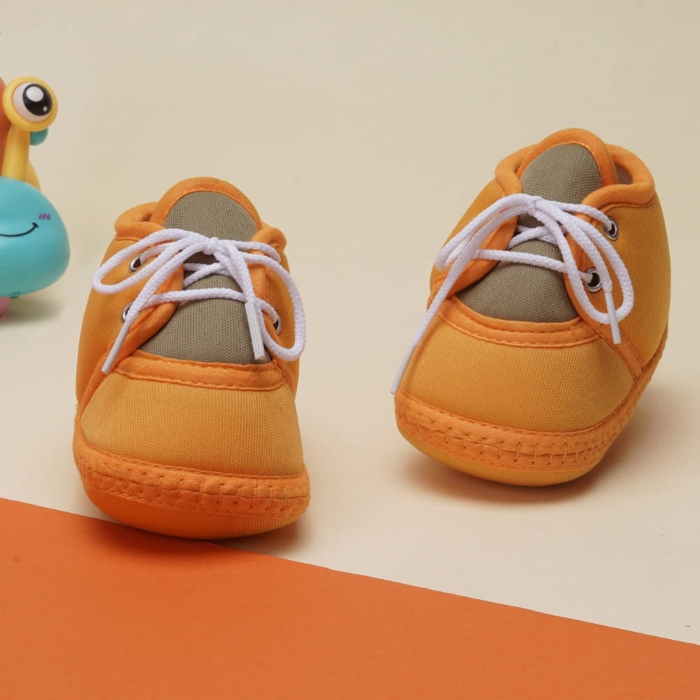     			Neska Moda - Yellow Booties For Baby Boy & Baby Girl 6-12 Months ( Pack of 1 )