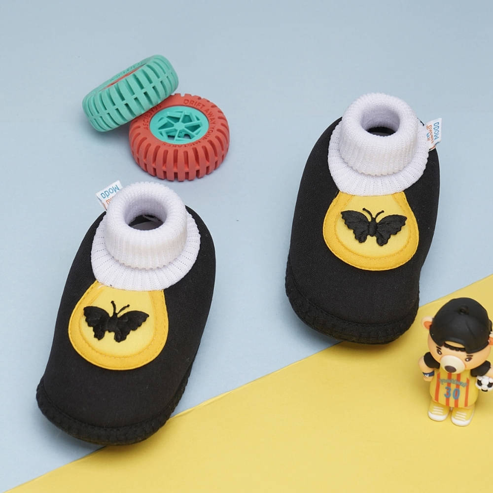     			Neska Moda - Yellow Booties For Baby Boy & Baby Girl 6-12 Months ( Pack of 1 )
