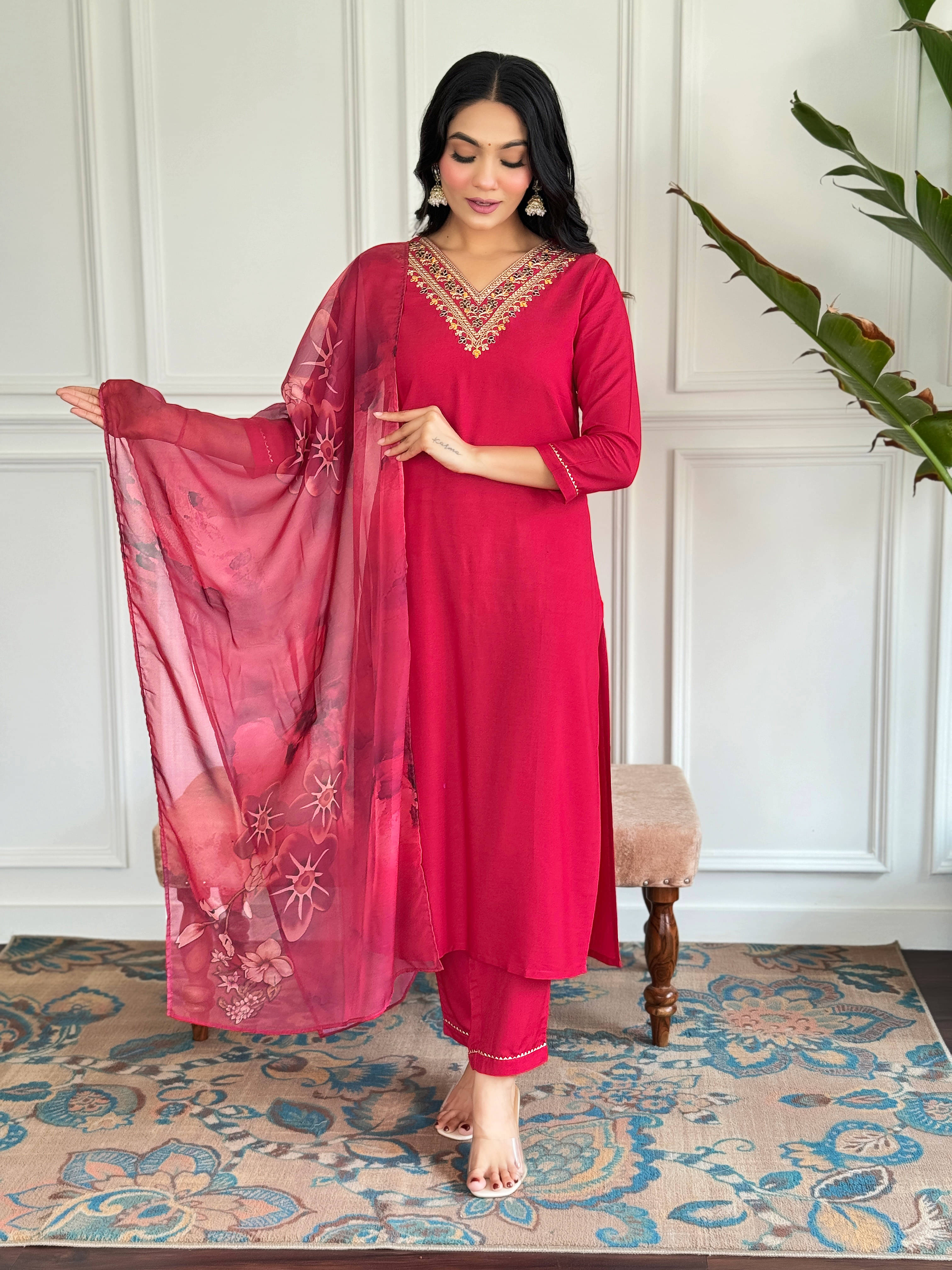    			THE52 Women Rayon Embroidered Straight Kurti With Pants ( Red )