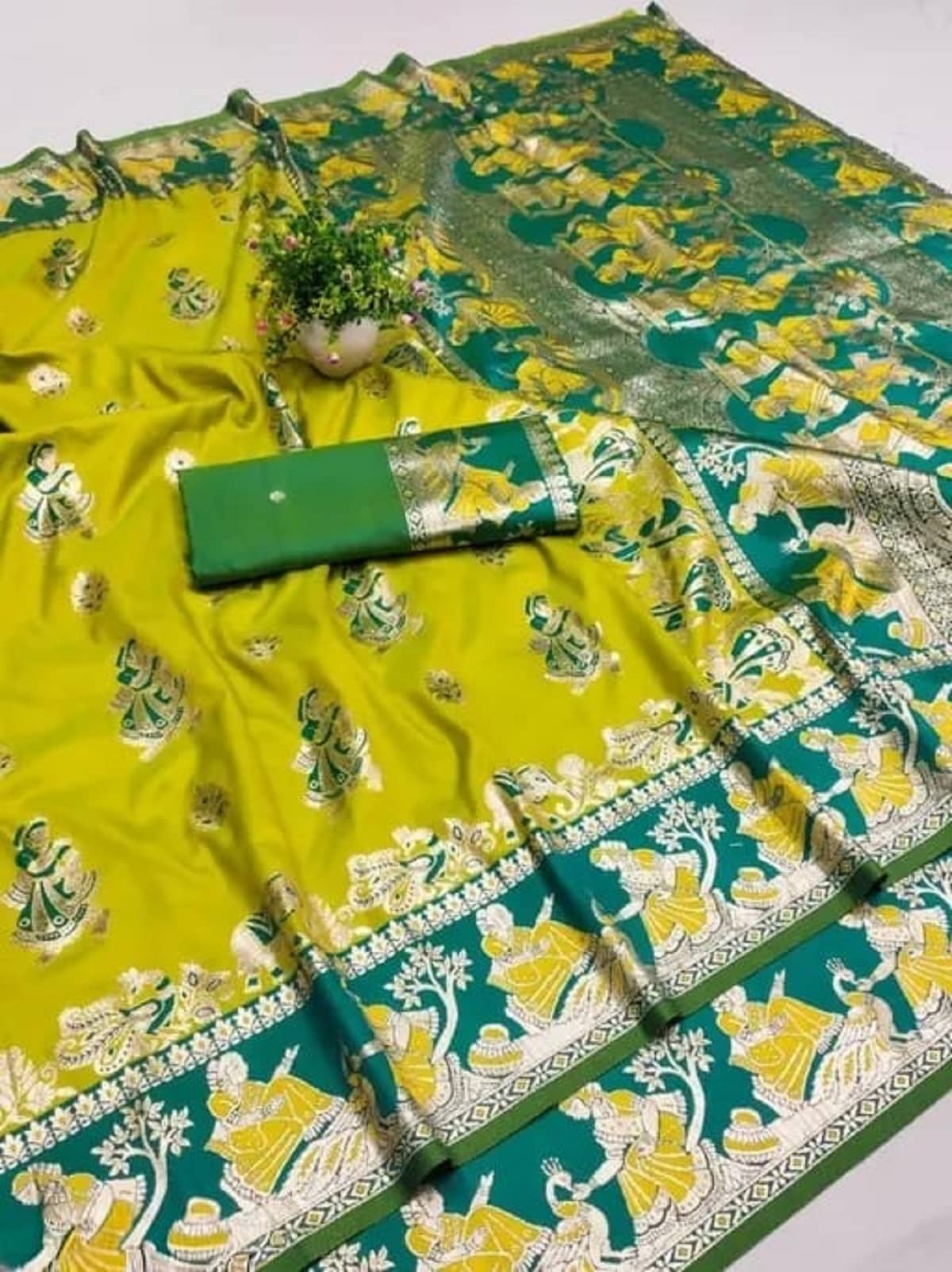 KALIPATRA Art Silk Solid Baluchari Saree With Unstitched Blouse Piece ( Lime Green ) - Sarees | Buy online on ZillyBuy