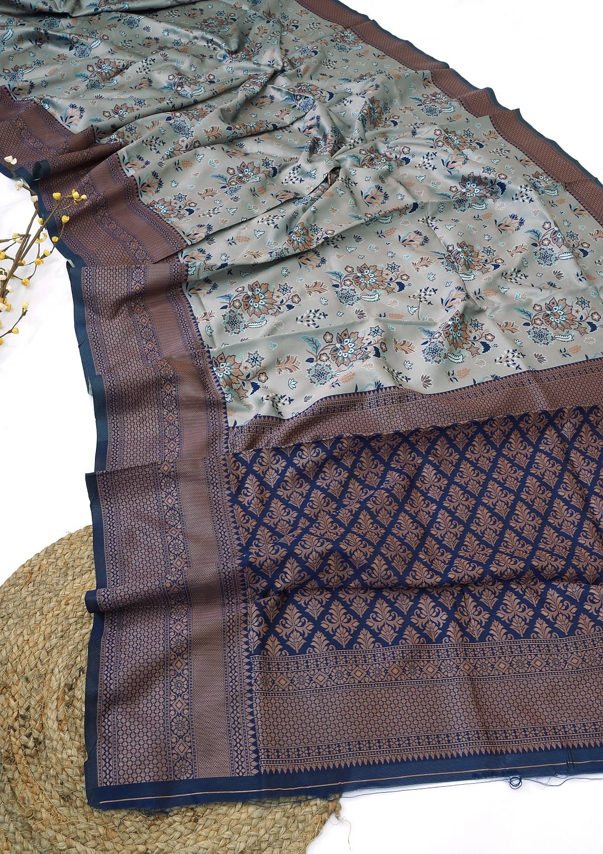 KALIPATRA Art Silk Solid Banarasi saree With Unstitched Blouse Piece ( Sky Blue )     			KALIPATRA Art Silk Solid Banarasi saree With Unstitched Blouse Piece ( Sky Blue )