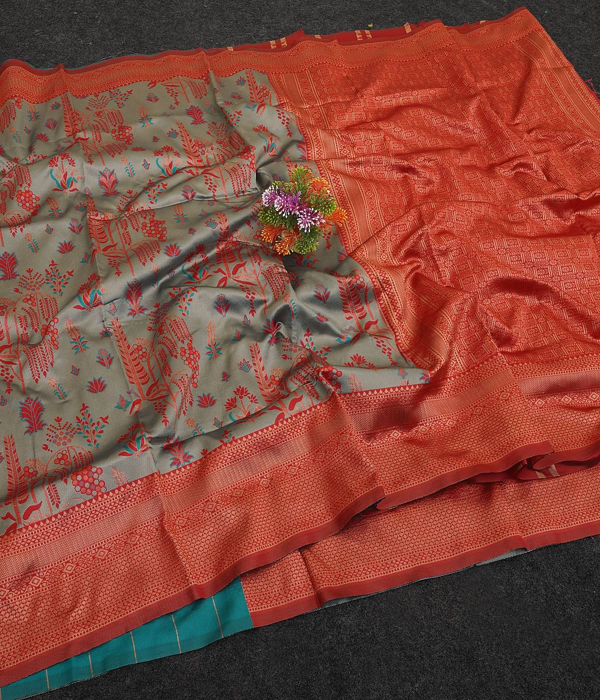 KALIPATRA Art Silk Solid Banarasi saree With Unstitched Blouse Piece ( Rama ) KALIPATRA Art Silk Solid Banarasi saree With Unstitched Blouse Piece ( Rama )