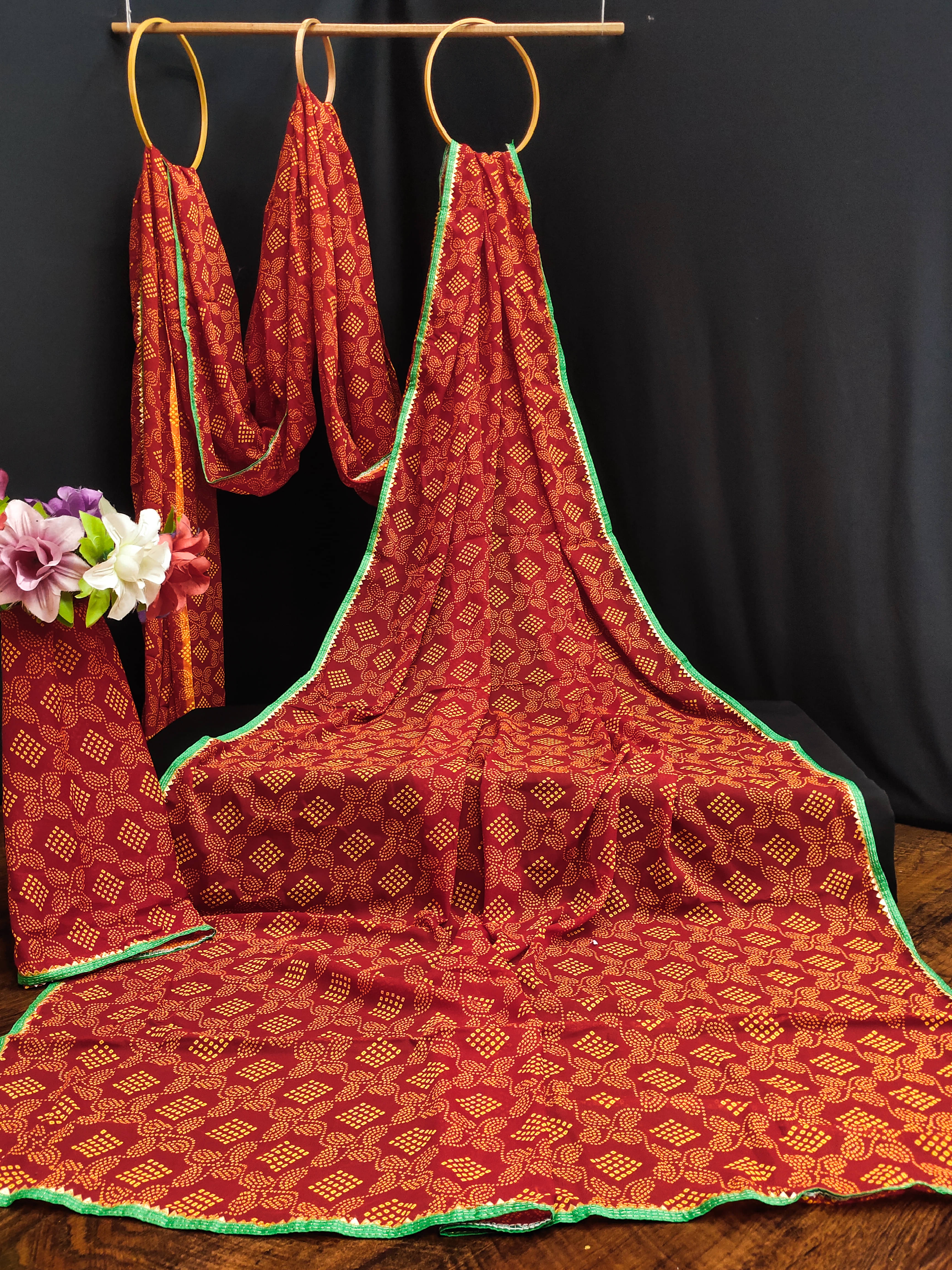     			Kanooda Prints Georgette Printed Bandhani Sarees With Unstitched Blouse Piece ( Red )