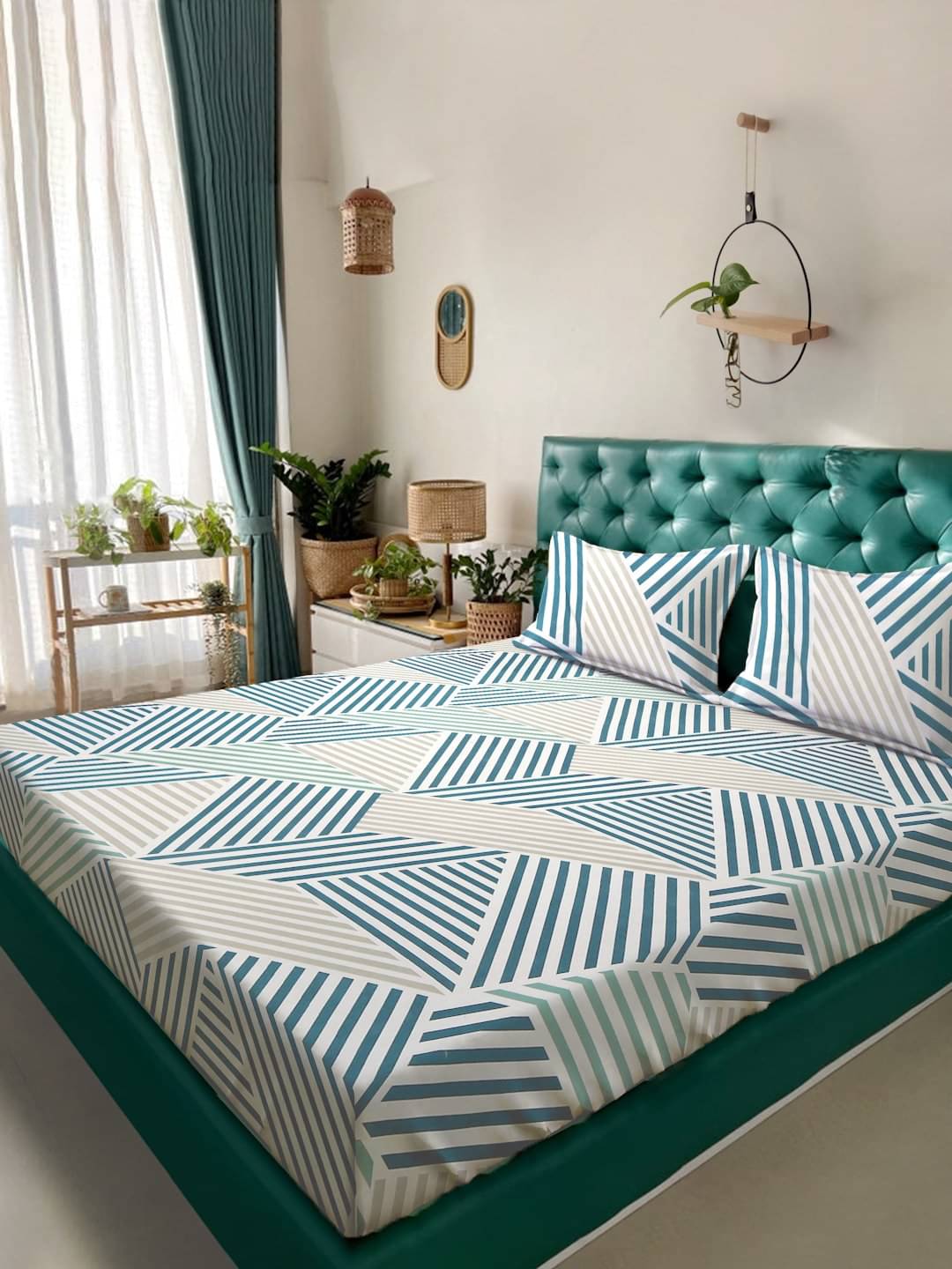     			Klotthe Poly Cotton 1 Double King Bedsheet with 2 Pillow Covers ( Green )
