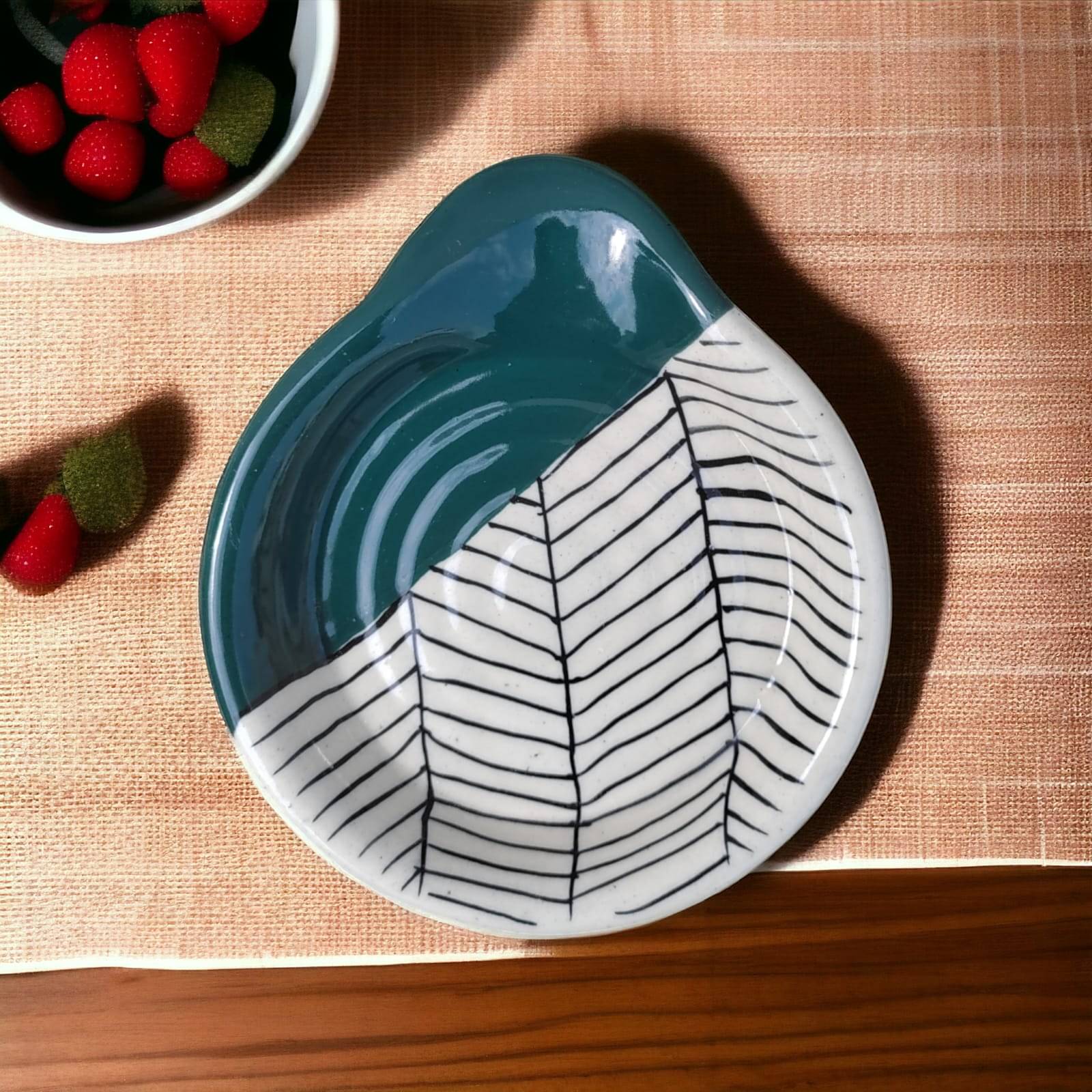     			RAFOLEEN Spoon Rest Ceramic Printed Cutlery Holder Dark Green ( Pack of 1 )