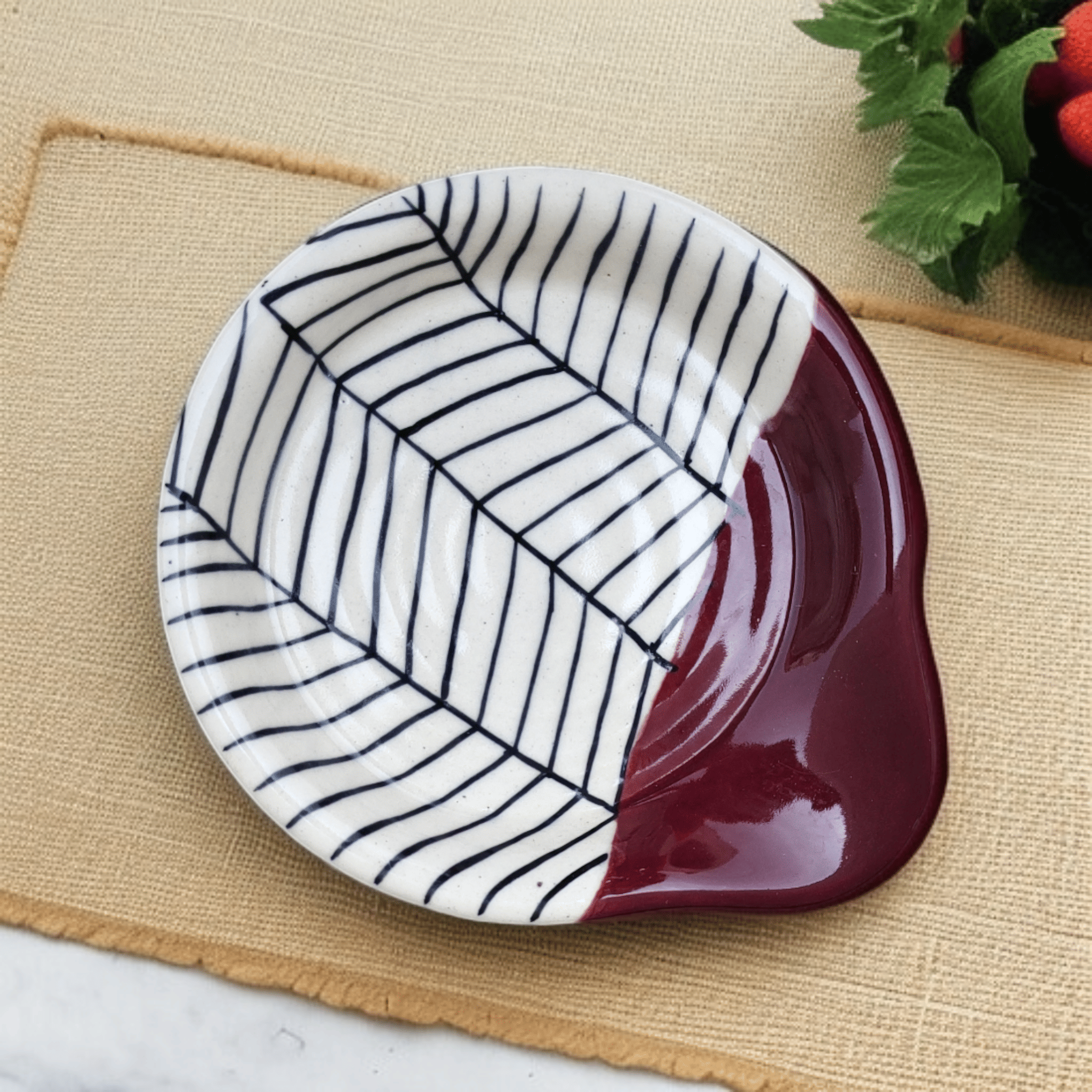     			RAFOLEEN Spoon Rest Ceramic Printed Cutlery Holder Wine ( Pack of 1 )