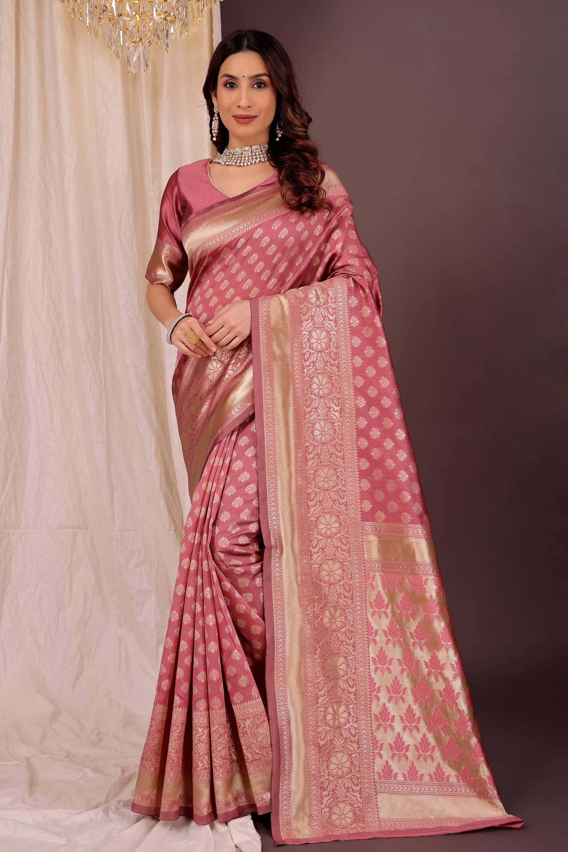     			Saadhvi Art Silk Woven Banarasi saree With Unstitched Blouse Piece ( Peach )