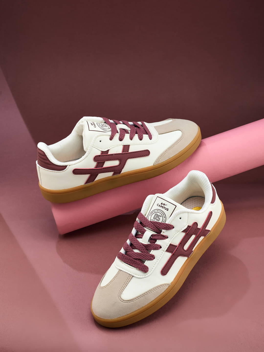     			Campus Off White Women's Sneakers