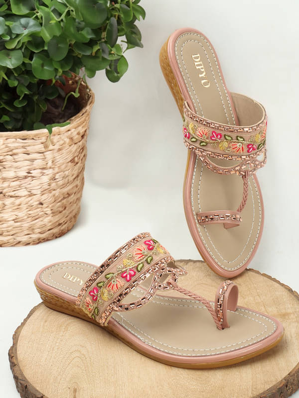     			DIPYO Beige Women's Flats