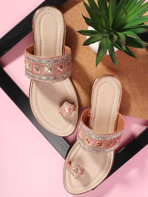     			DIPYO Peach Women's Flats