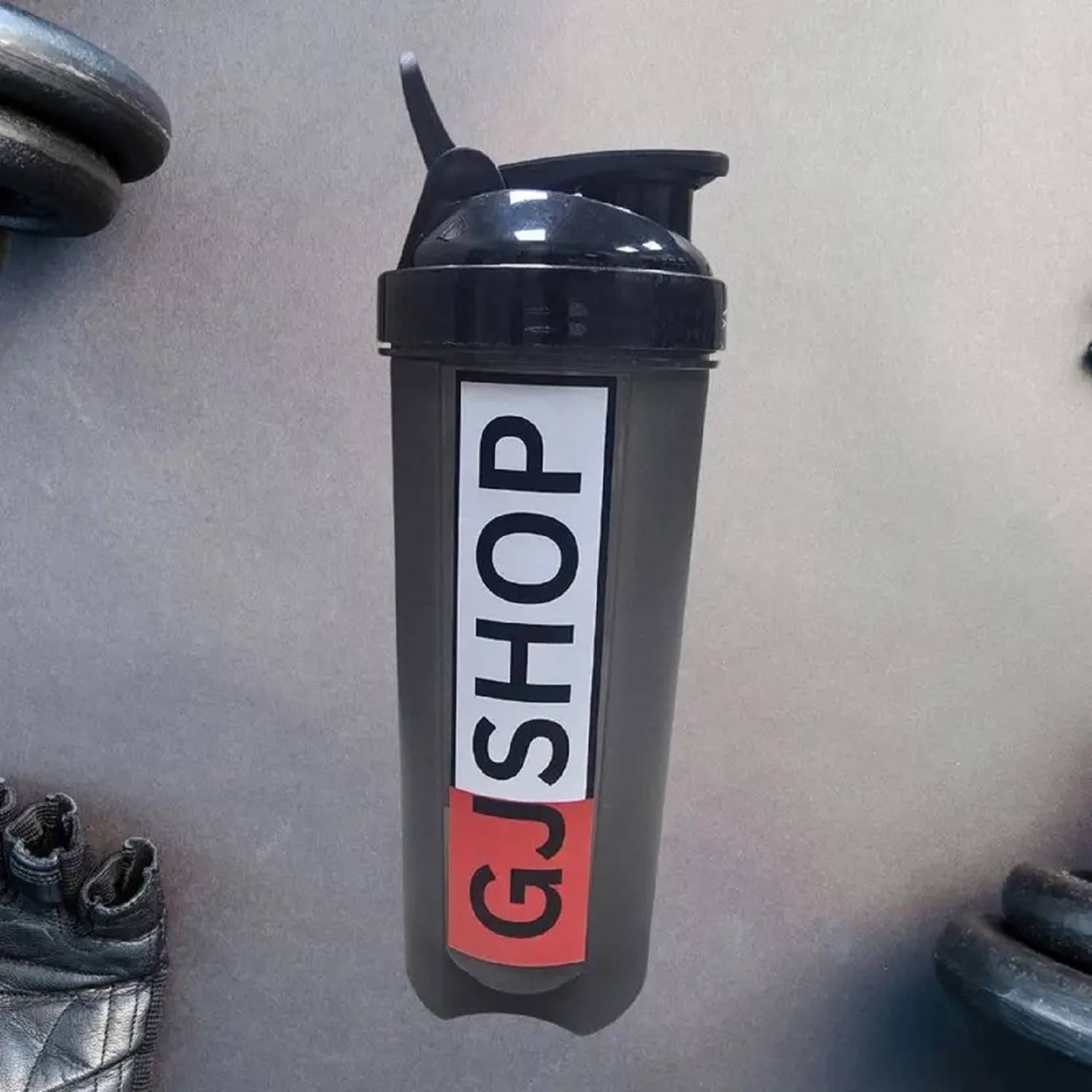 Gjshop Plastic Grey 700 mL Shaker ( Pack of 1 ) Gjshop Plastic Grey 700 mL Shaker ( Pack of 1 )
