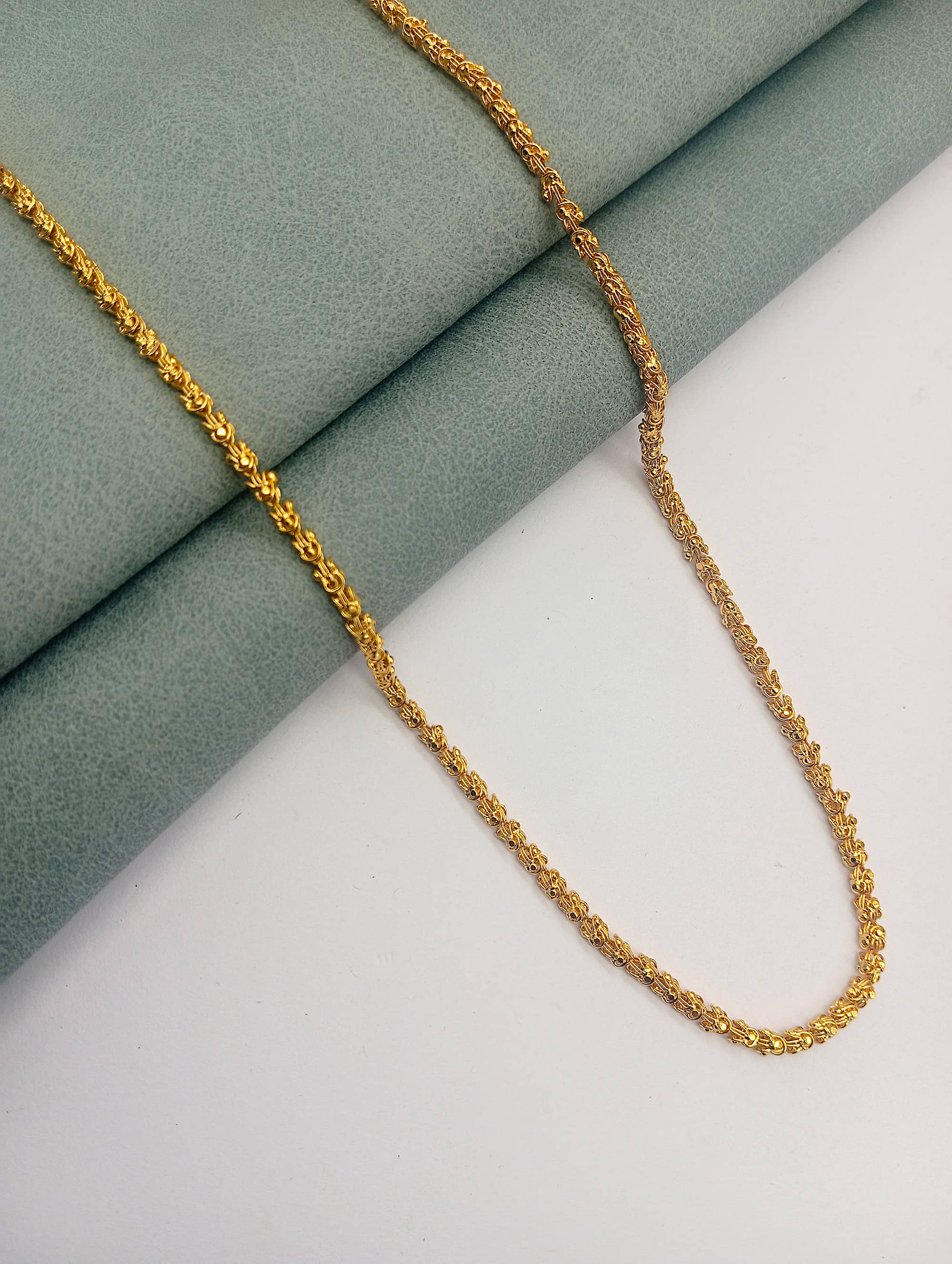 H M PRODUCT Gold Plated Chain ( Set of 1 )
