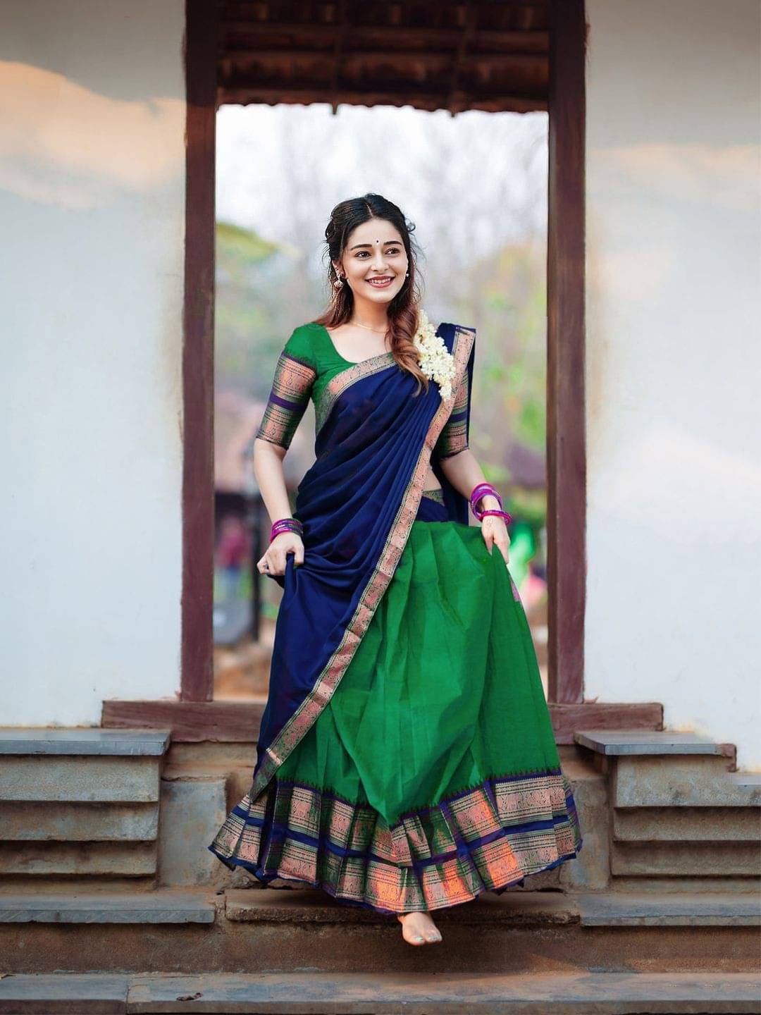     			JULEE Art Silk Solid Paithani Sarees With Unstitched Blouse Piece ( Green )