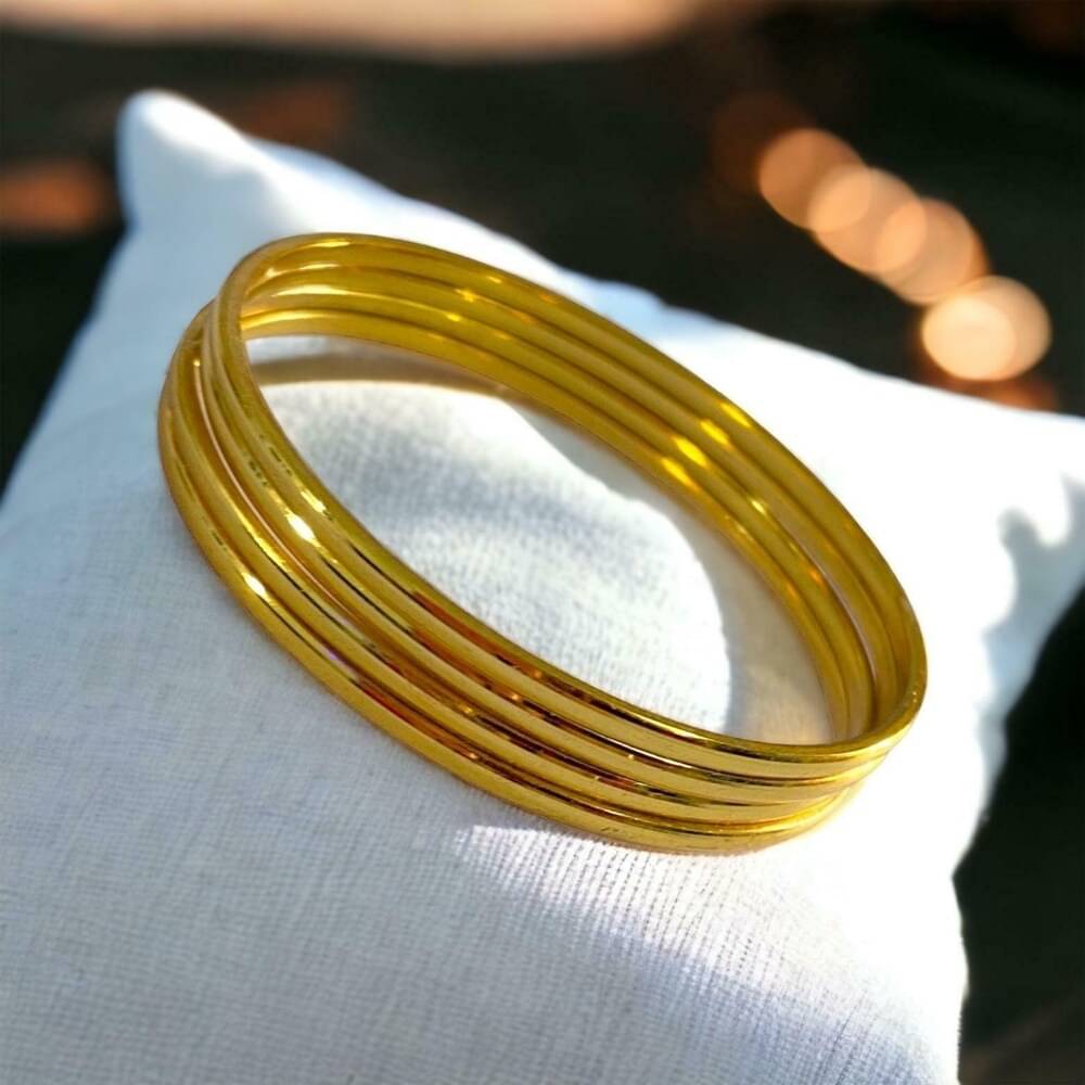 KRIMO Gold Bangle ( Pack of 1 ) KRIMO Gold Bangle ( Pack of 1 )