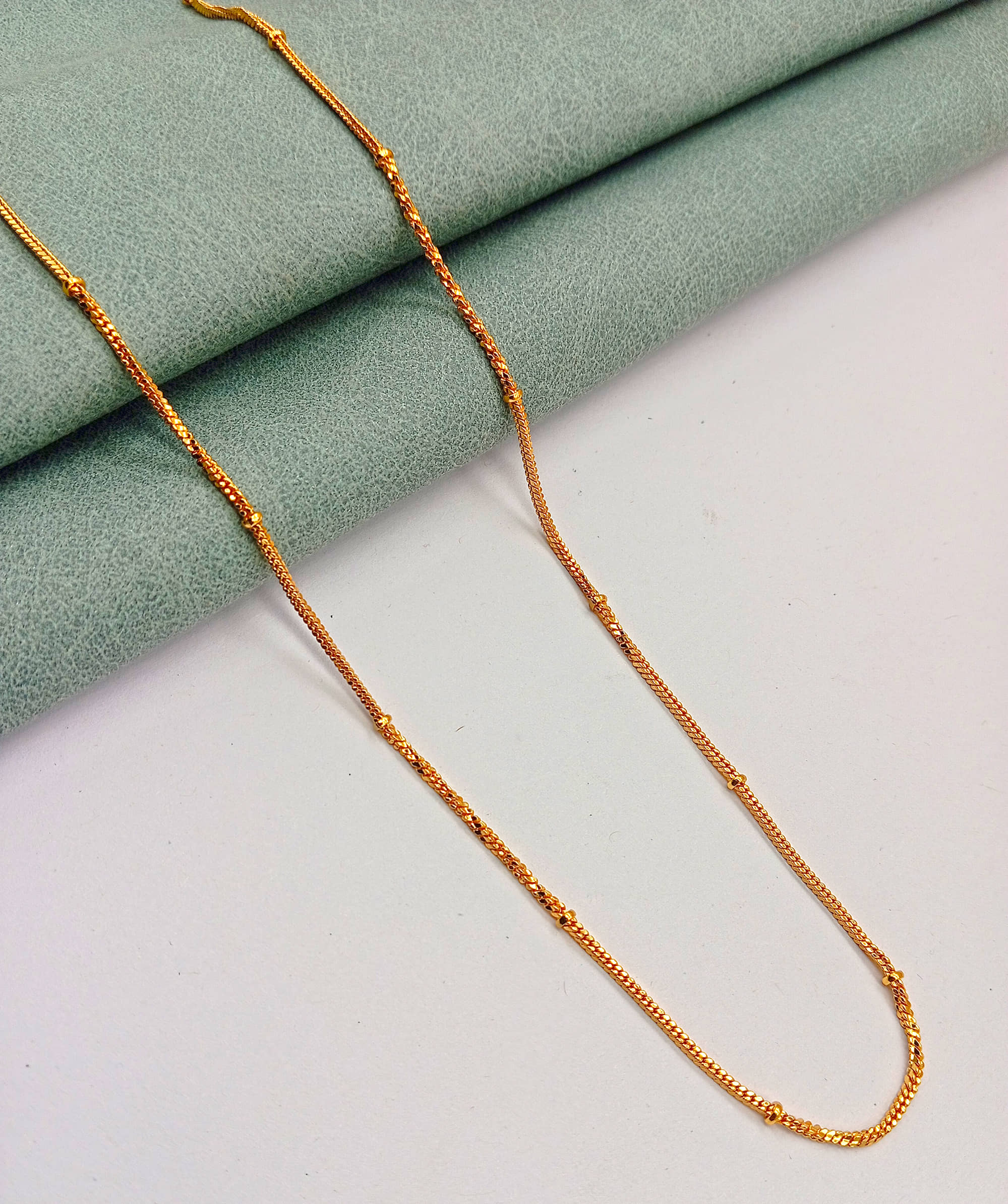 KRIMO Gold Plated Chain ( Set of 1 )