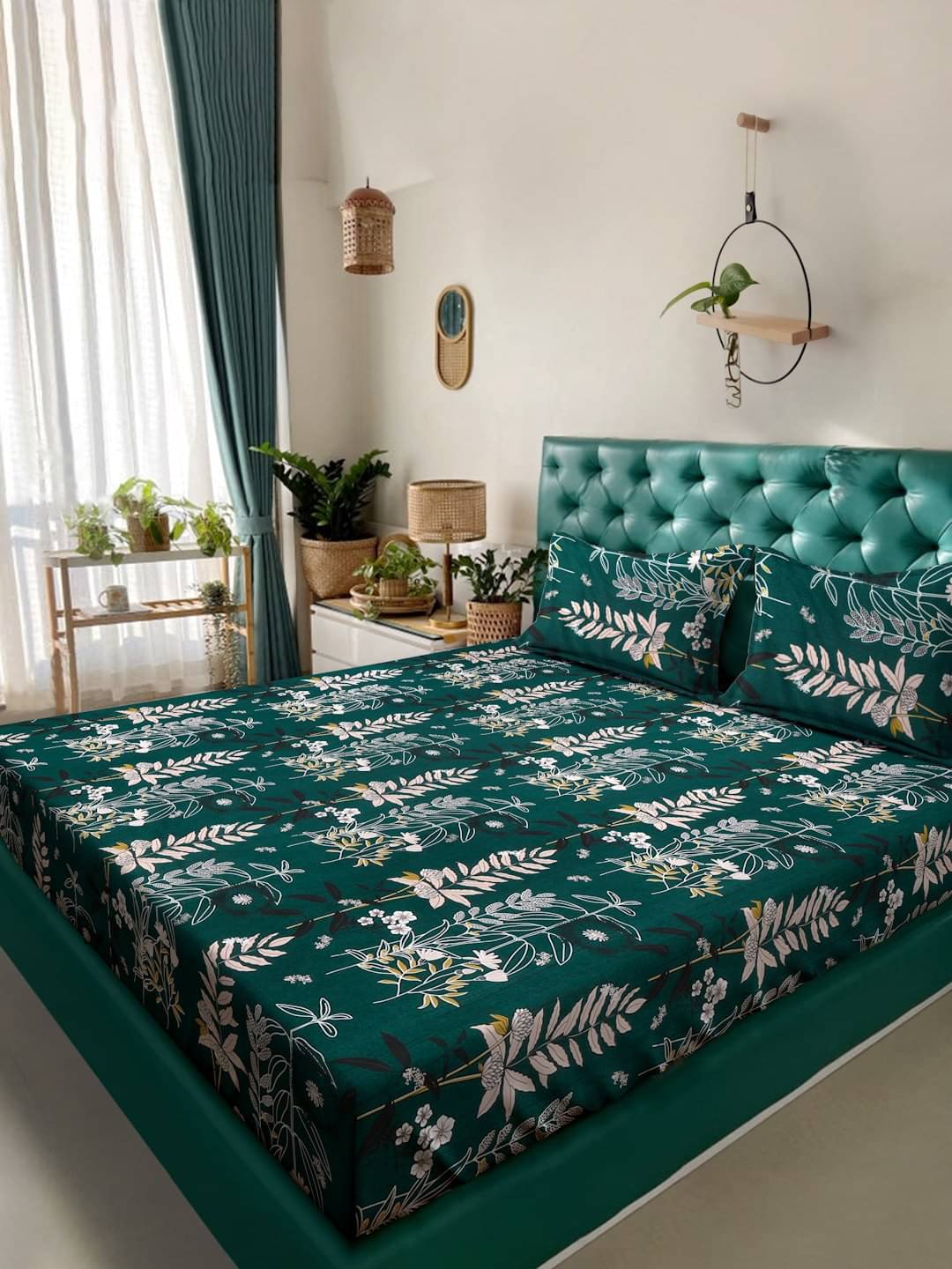     			Klotthe Poly Cotton 1 Double King Bedsheet with 2 Pillow Covers ( Green )