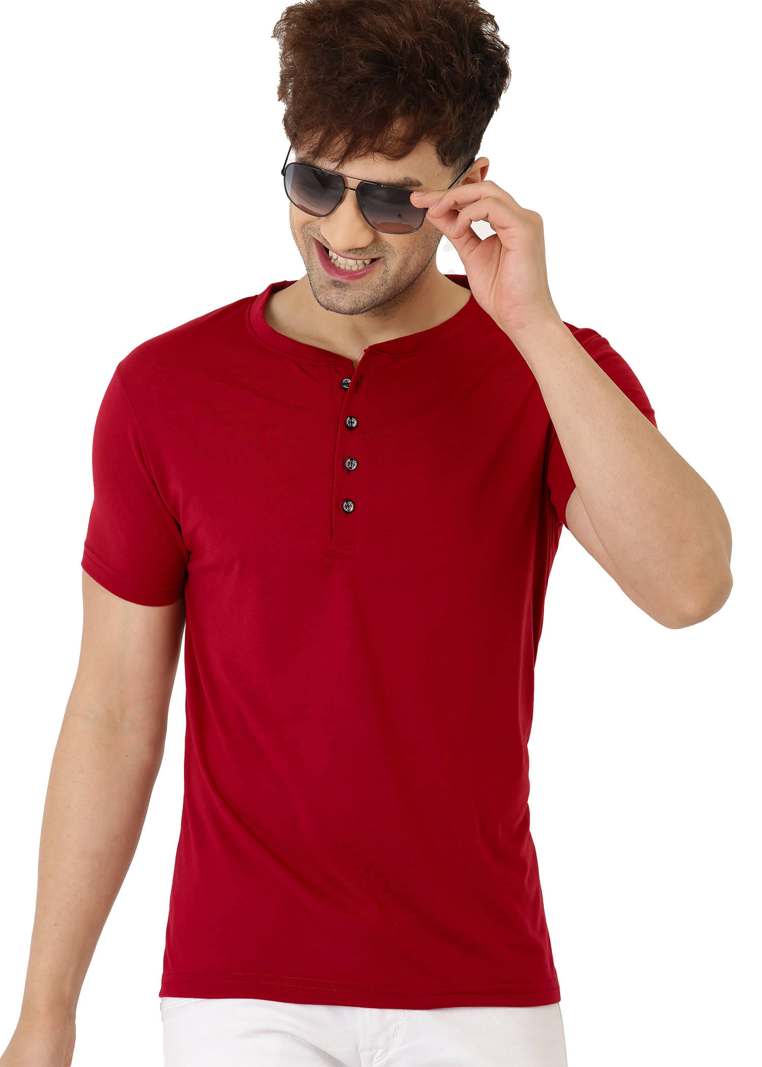     			Leotude Men Cotton Blend Regular Fit Solid T-Shirt ( Maroon )