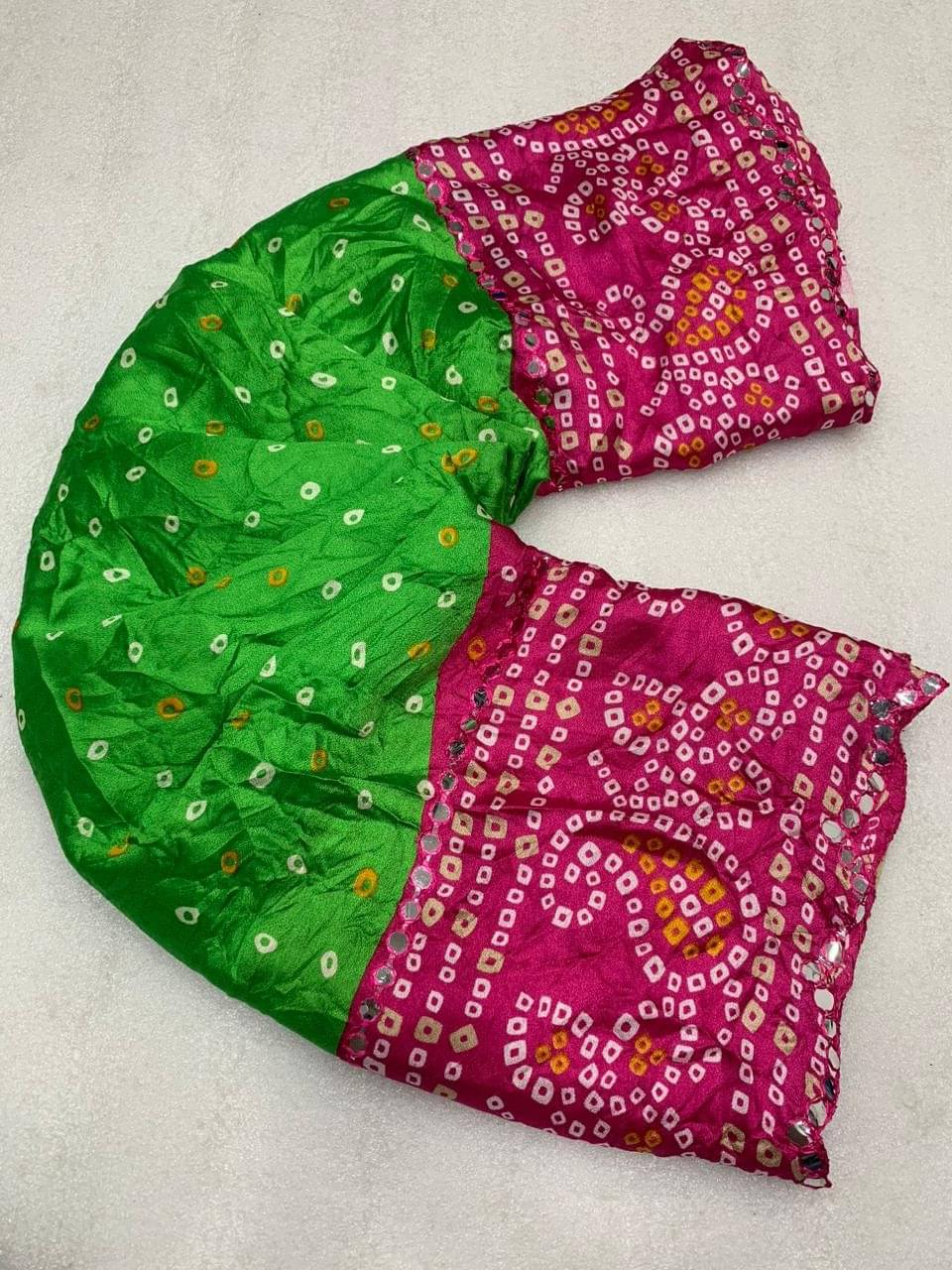     			VAANISRI Chiffon Printed Bandhani Sarees With Unstitched Blouse Piece ( Lime Green )