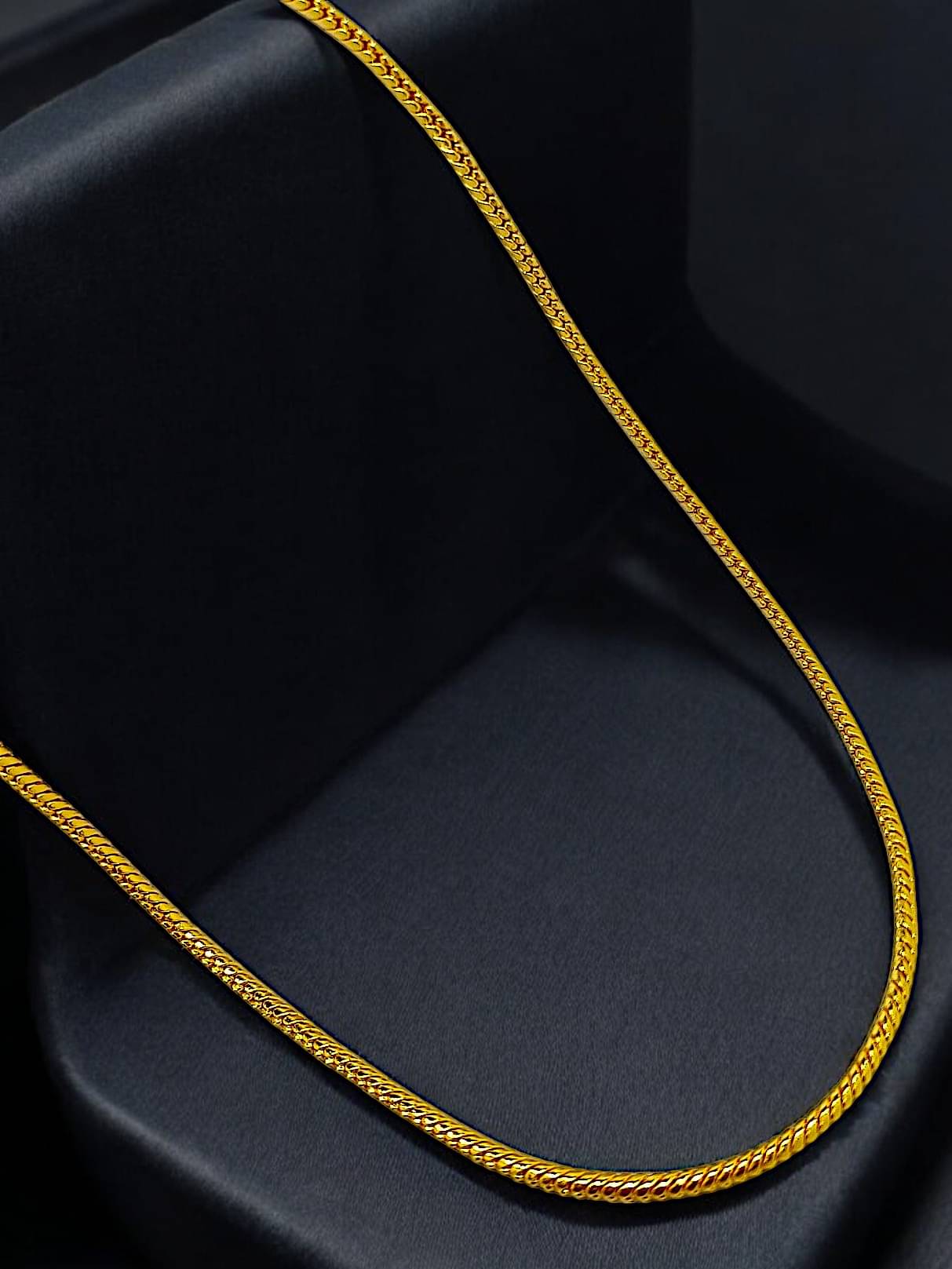     			9blings Gold Plated Alloy Chain ( Pack of 1 )