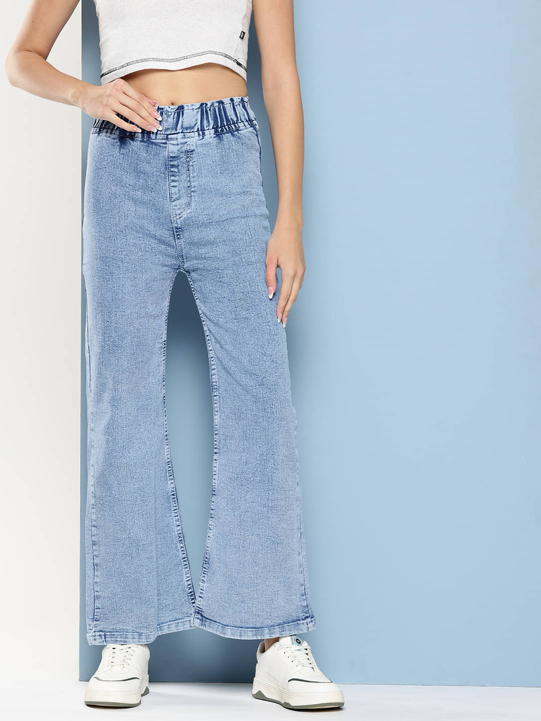     			Aarika Women Straight Fit Waist Jeans